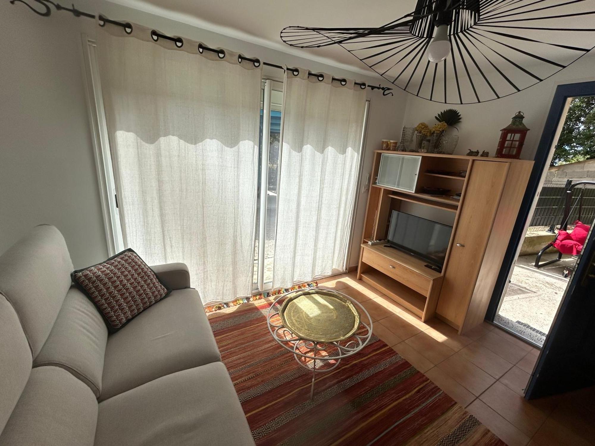 Maisonnette Entre Luberon Et Sainte Victoire Holiday home La Bastidonne